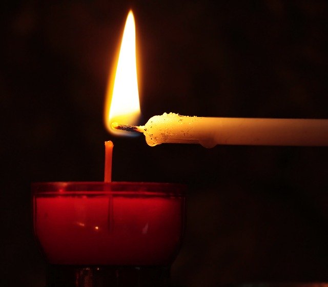 Gestalten der „Kerzen der Hoffnung“